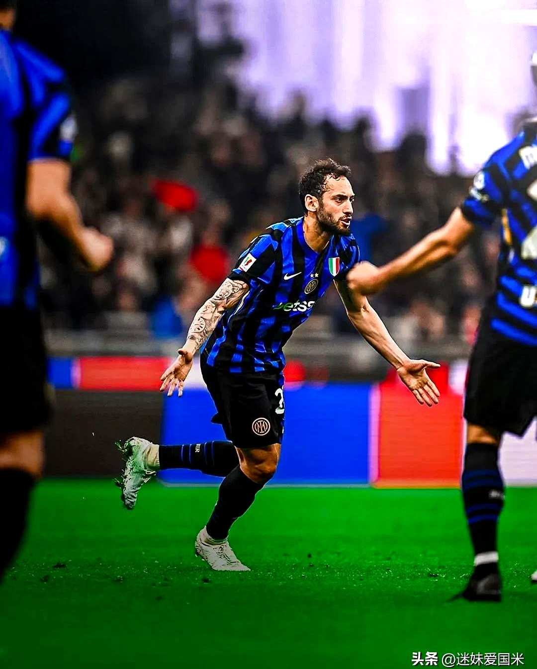 九游官方平台-荷甲今晚再迎强敌，AC米兰战术微调，主帅态度：气氛紧张，临场指挥获称赞