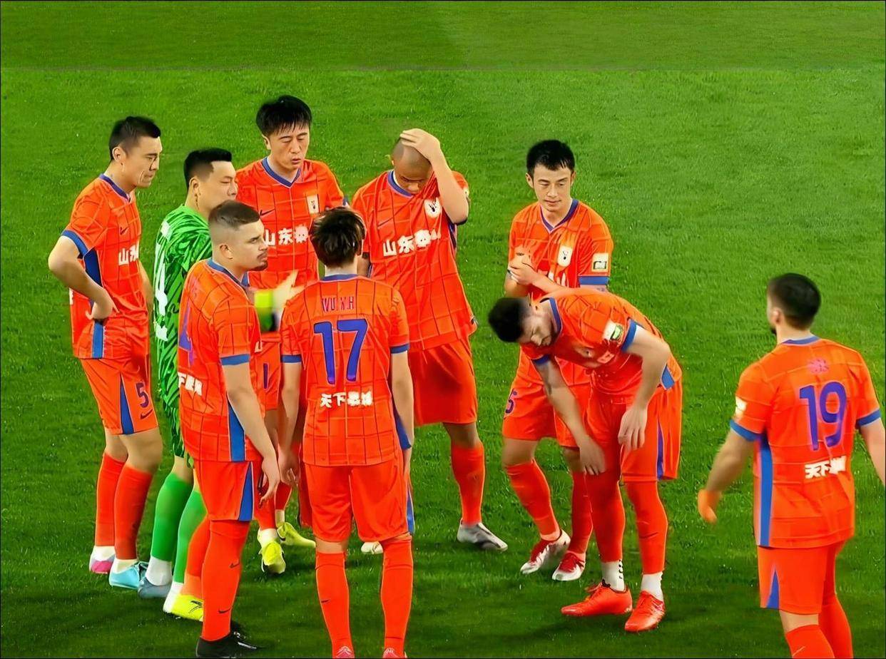 jiuyou游戏中心-包含转折点！广州队调整名单，中超国际比赛日攻防权衡，态度坚定，数据趋势出现新变化的词条